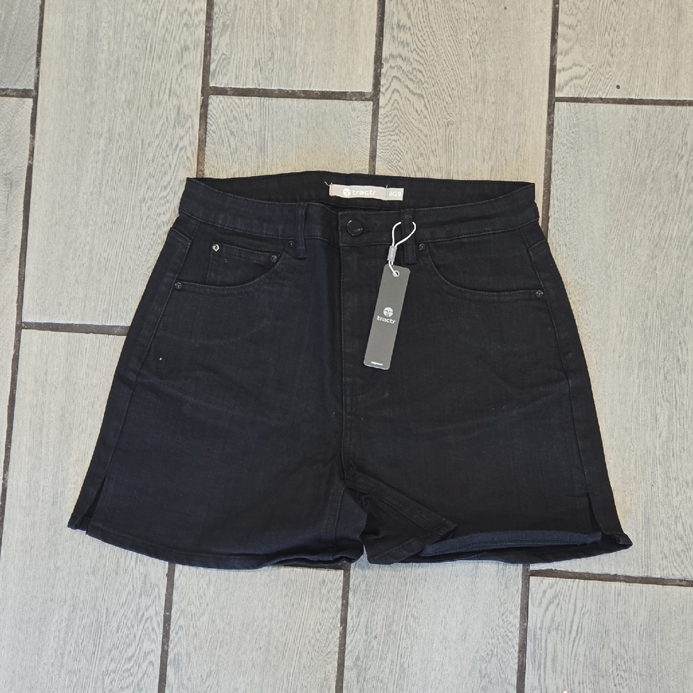 NWT Tractr Black Jean Shorts Casual Cotton Blend Size 8 Curated‎